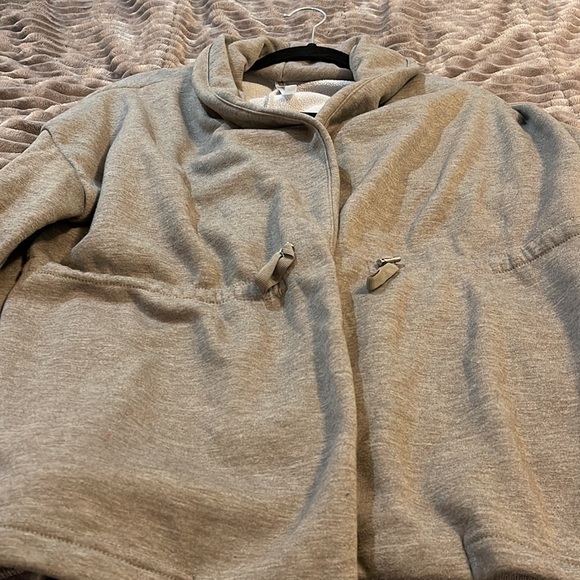 Fabletics Jacket - Picture 2 of 6